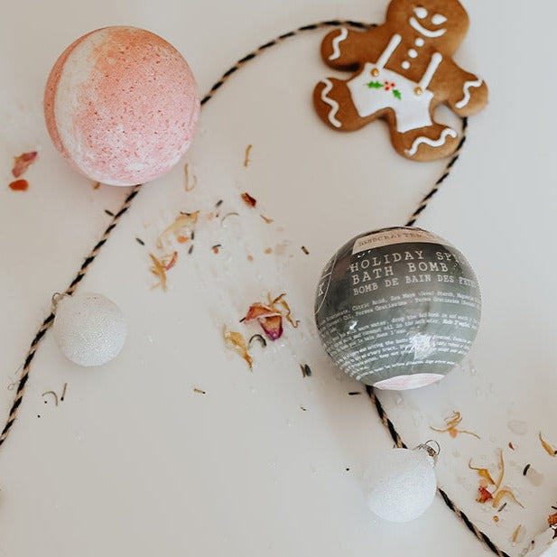 Holiday Spice Bath Bomb