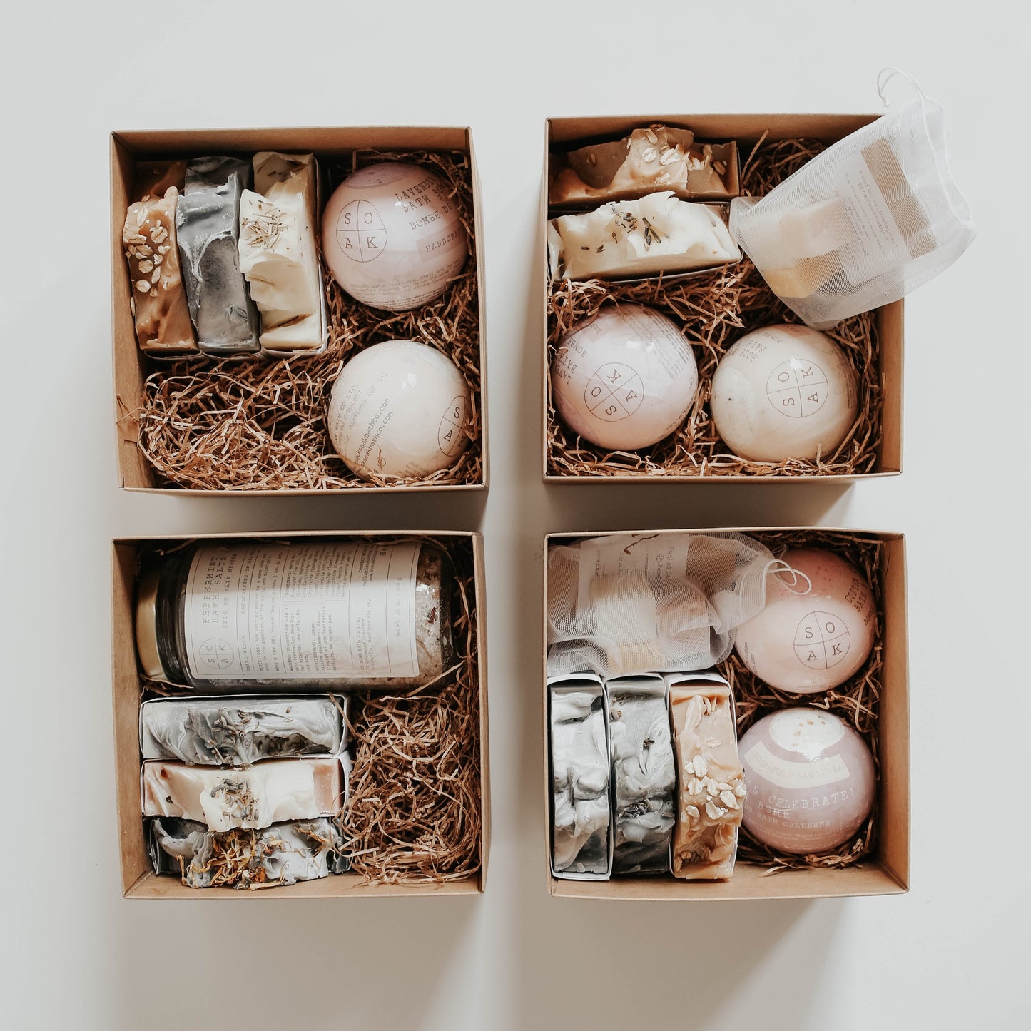 Gift Box: 2 Bath Bombs + 3 Soap Bars